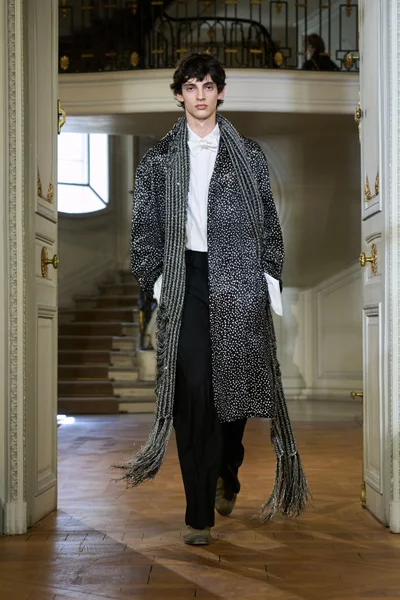 Look 20